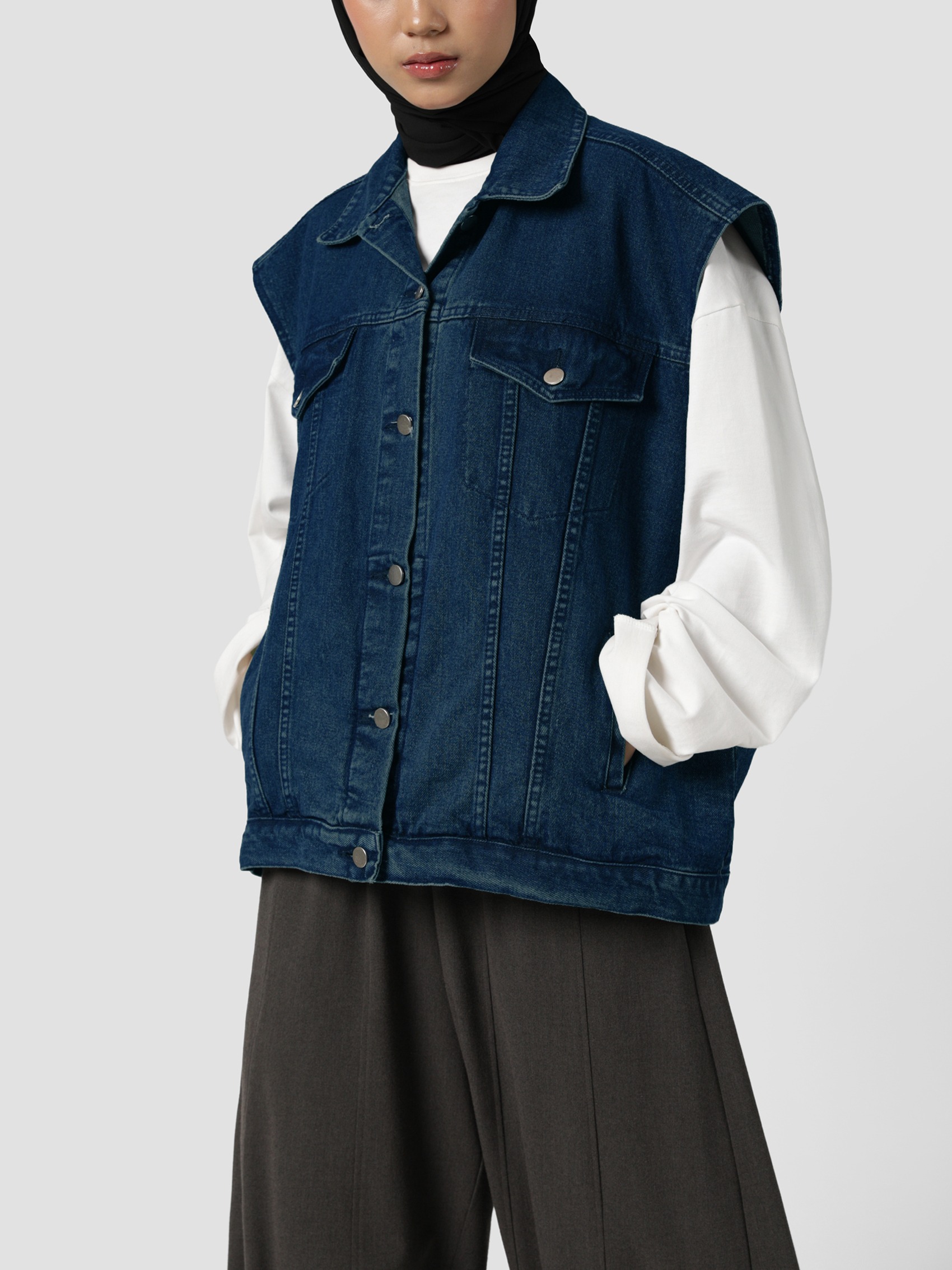 Sabamodest Sleeveless Denim Jacket