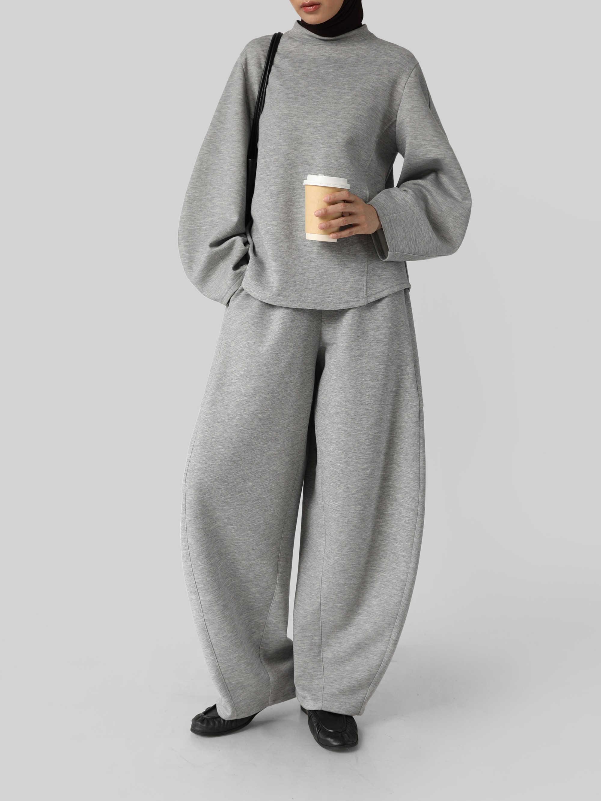 Sabamodest Comfy Bonded Petal Blouse & Comfy Bonded Barrel Pants
