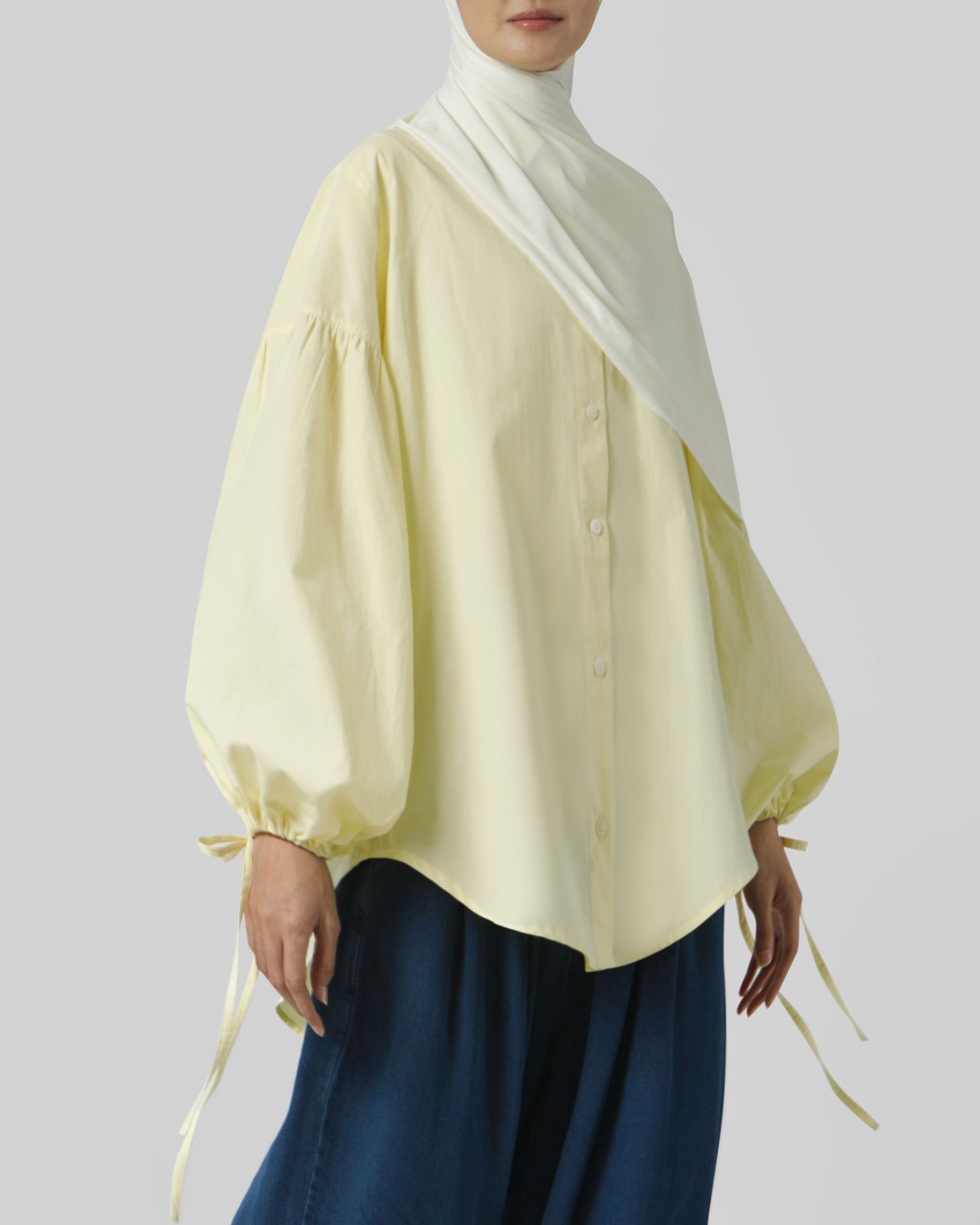 Sabamodest Puffy Tie Shirt