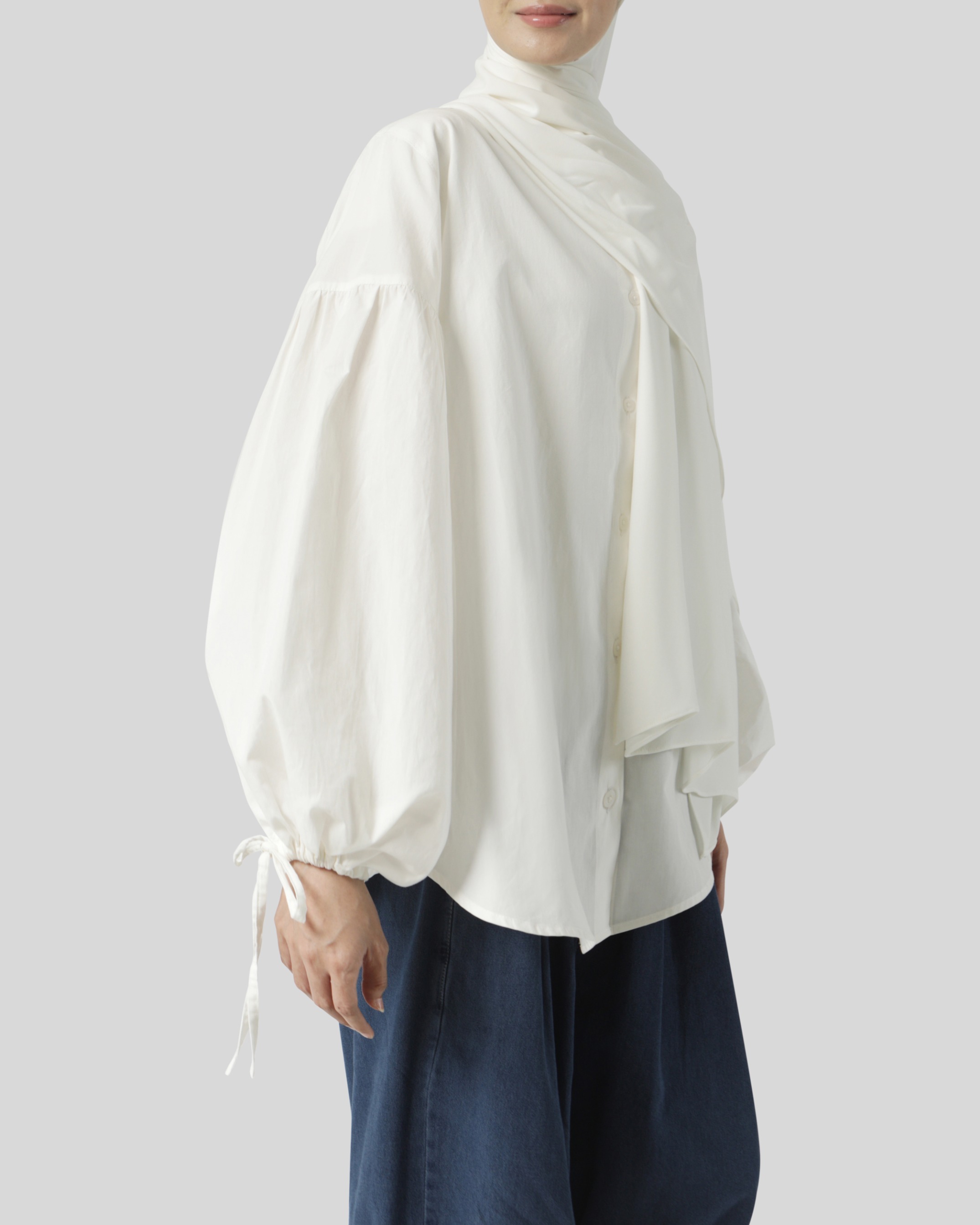 Sabamodest Puffy Tie Shirt