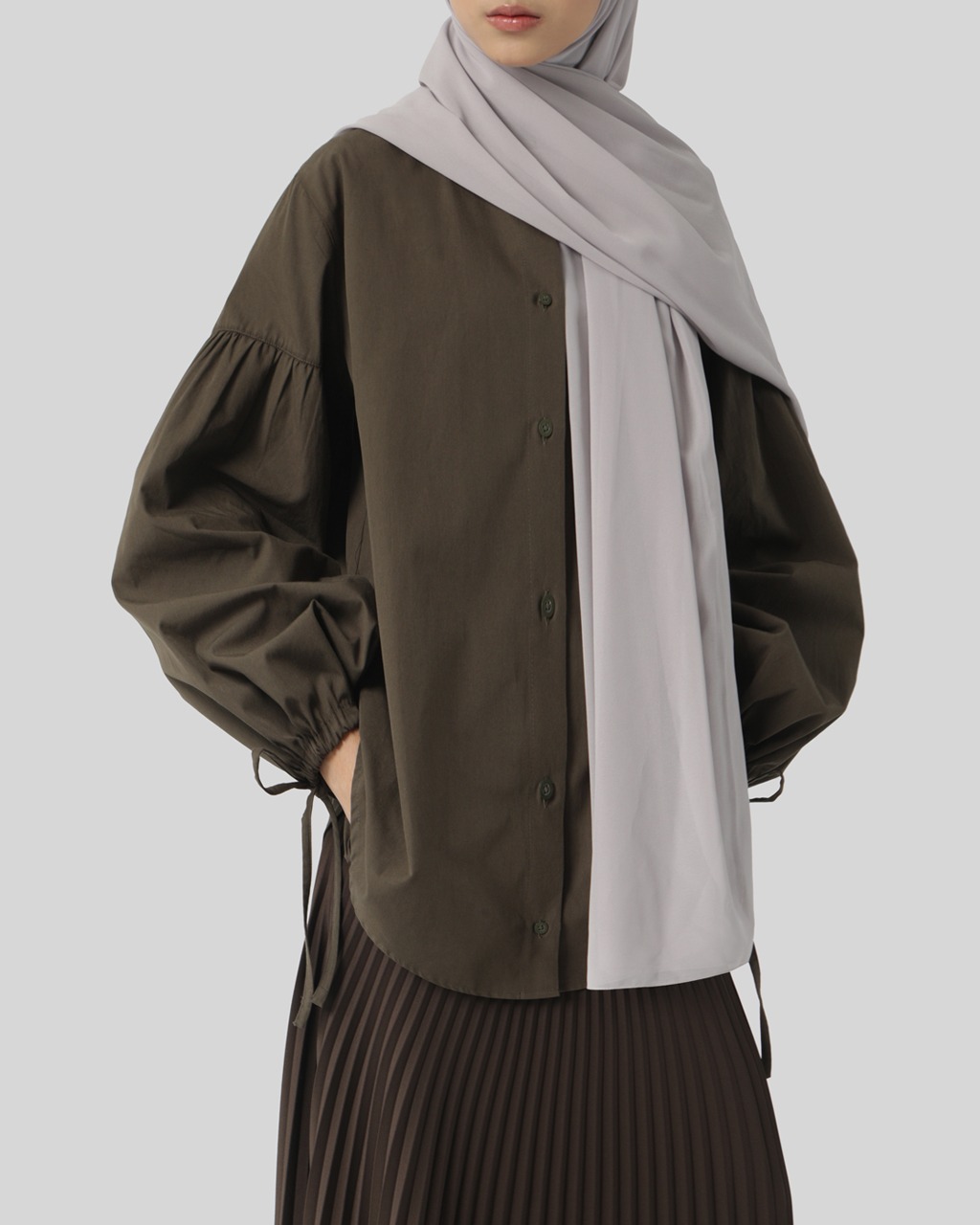 Sabamodest Puffy Tie Shirt