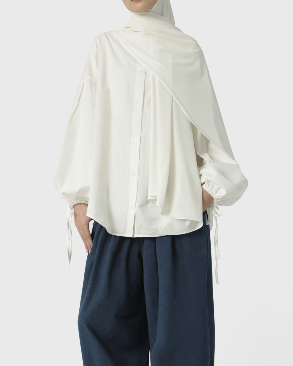 Sabamodest Puffy Tie Shirt