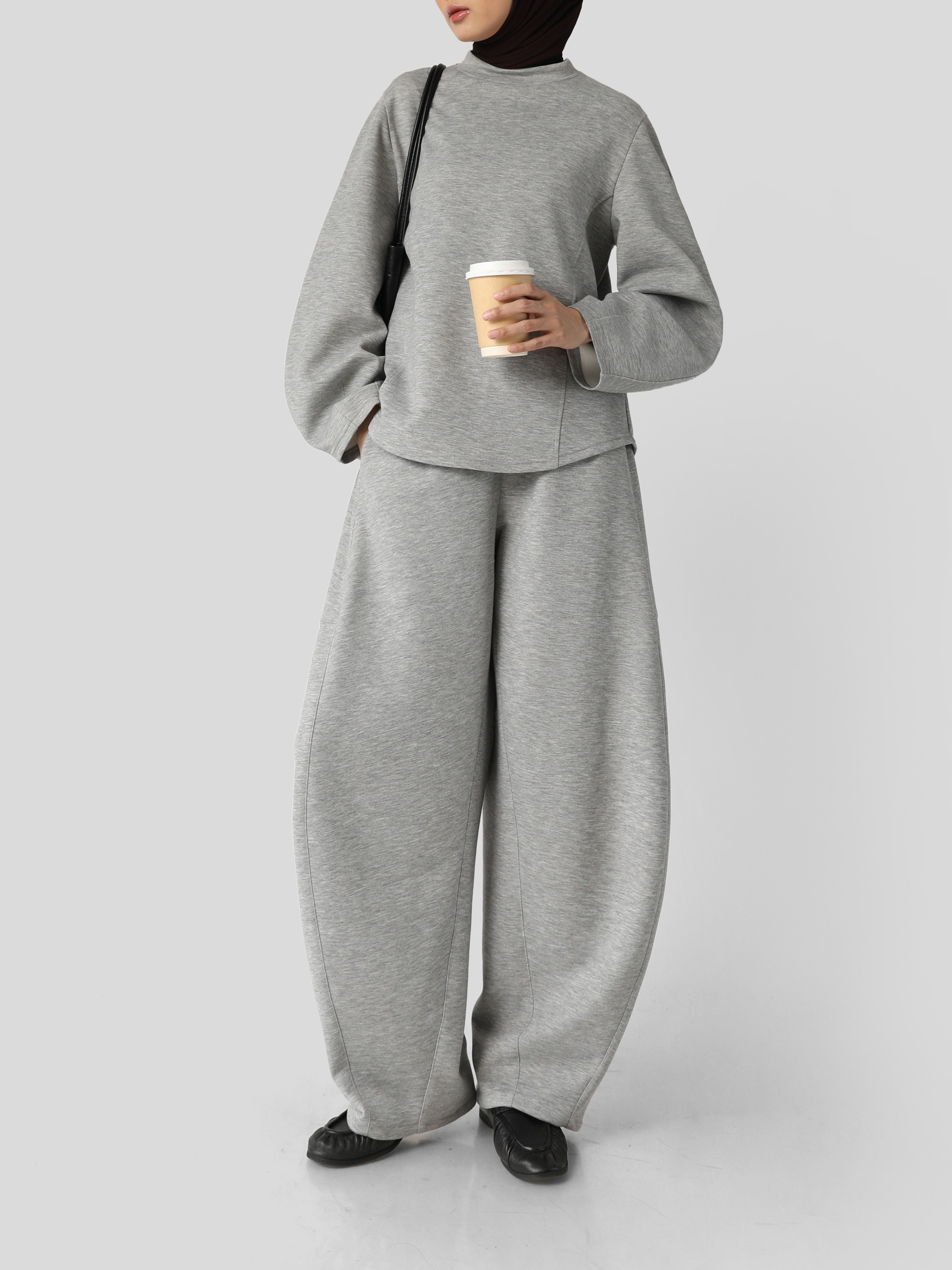 Sabamodest Comfy Bonded Petal Blouse & Comfy Bonded Barrel Pants