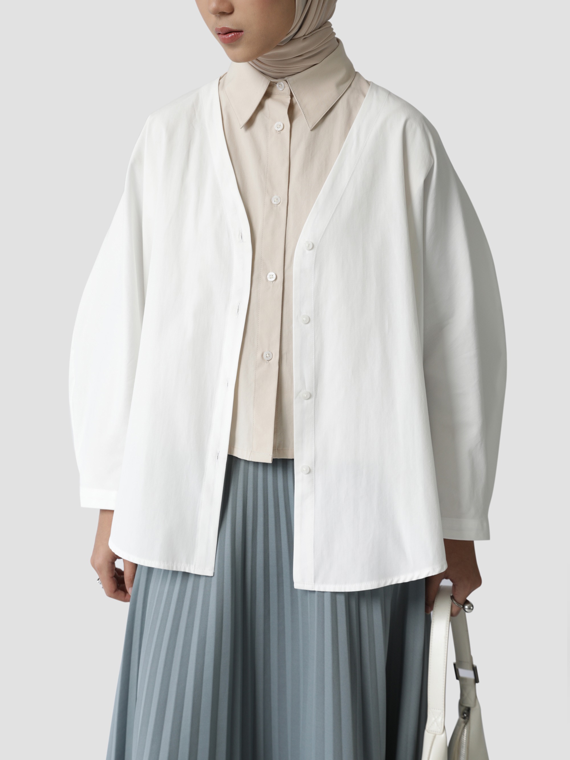 SALE Sabamodest Poplin V Shirt