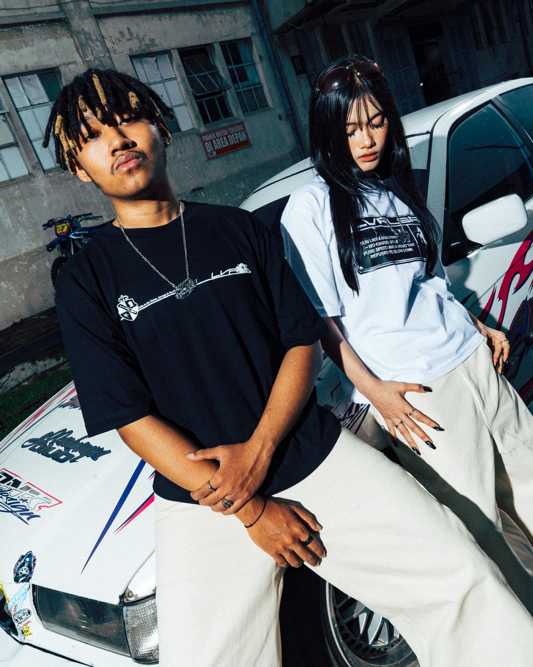 LVP - Boxy Oversize Tshirt - Black Statement