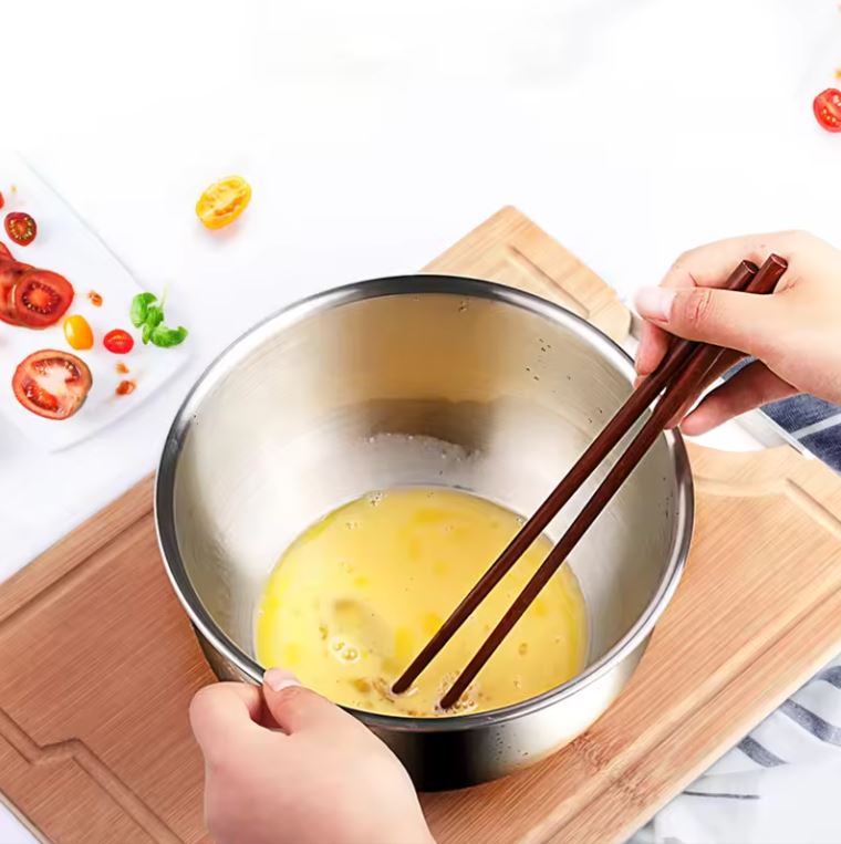 Mangkuk Adonan Kue Salad Stainless Steel Penutup Silikon Anti Slip Ukuran 18 - 26cm