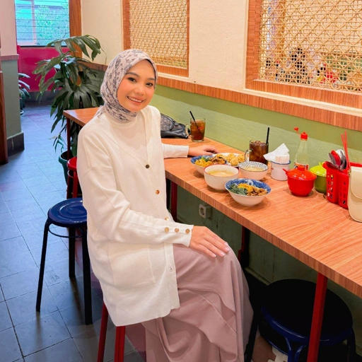 Image of YEDA CARDIGAN