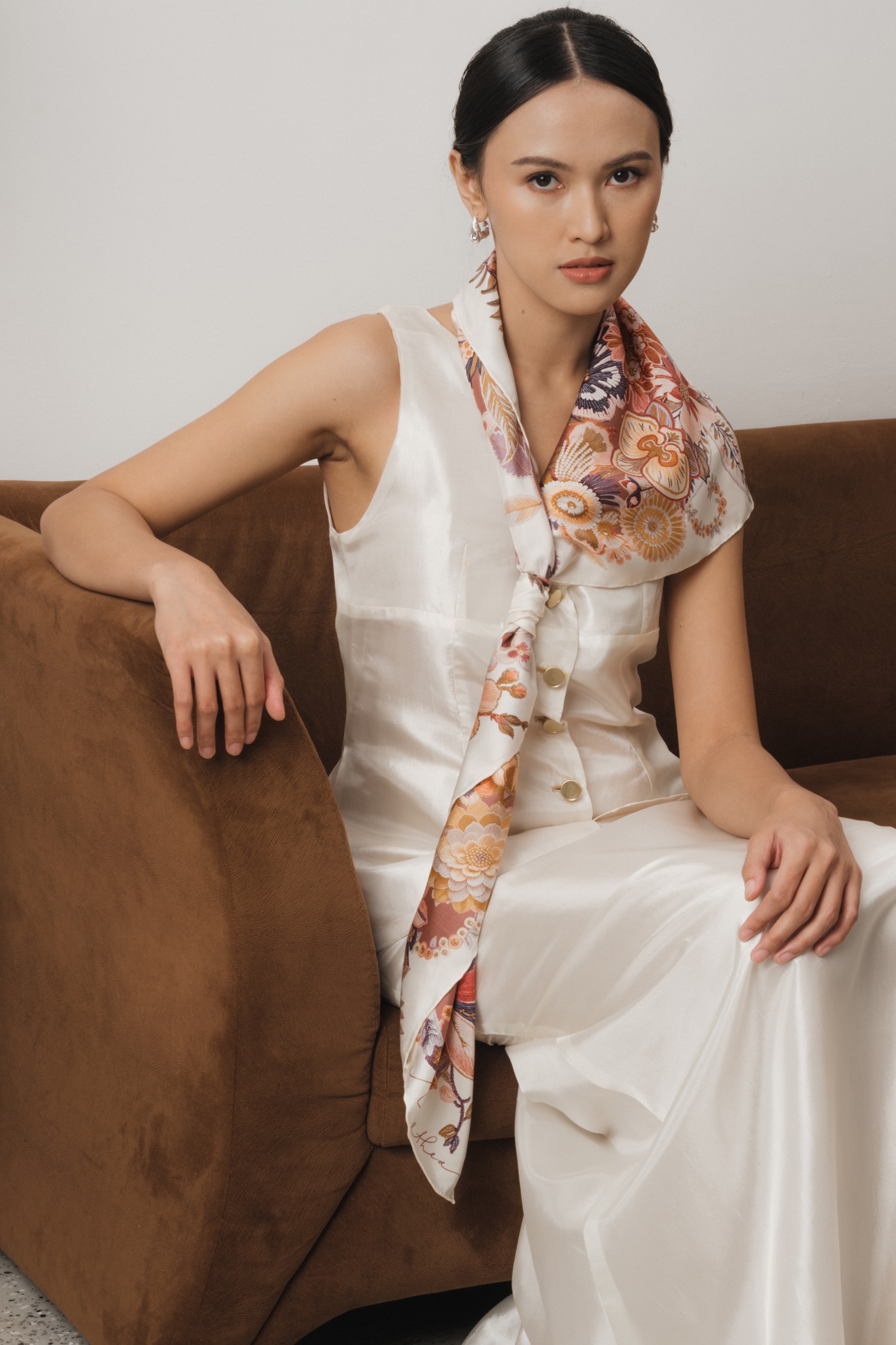FULL BLOOM CREAMWOOD