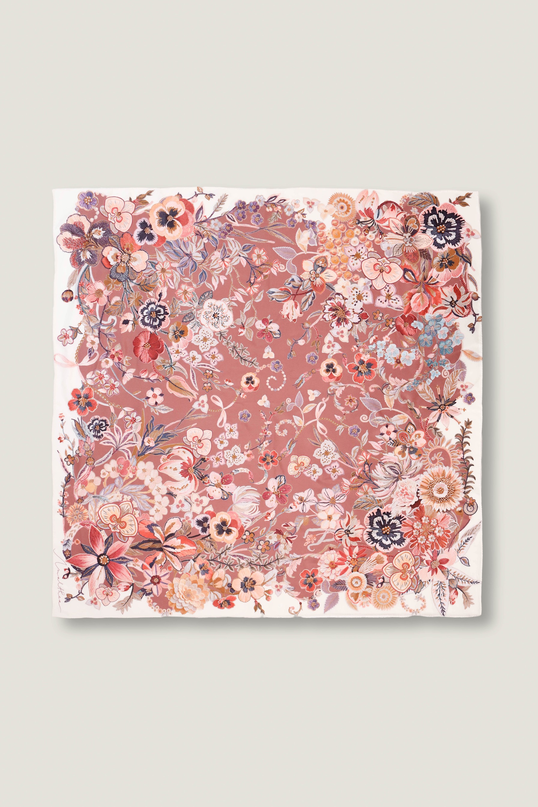 FULL BLOOM CREAMWOOD