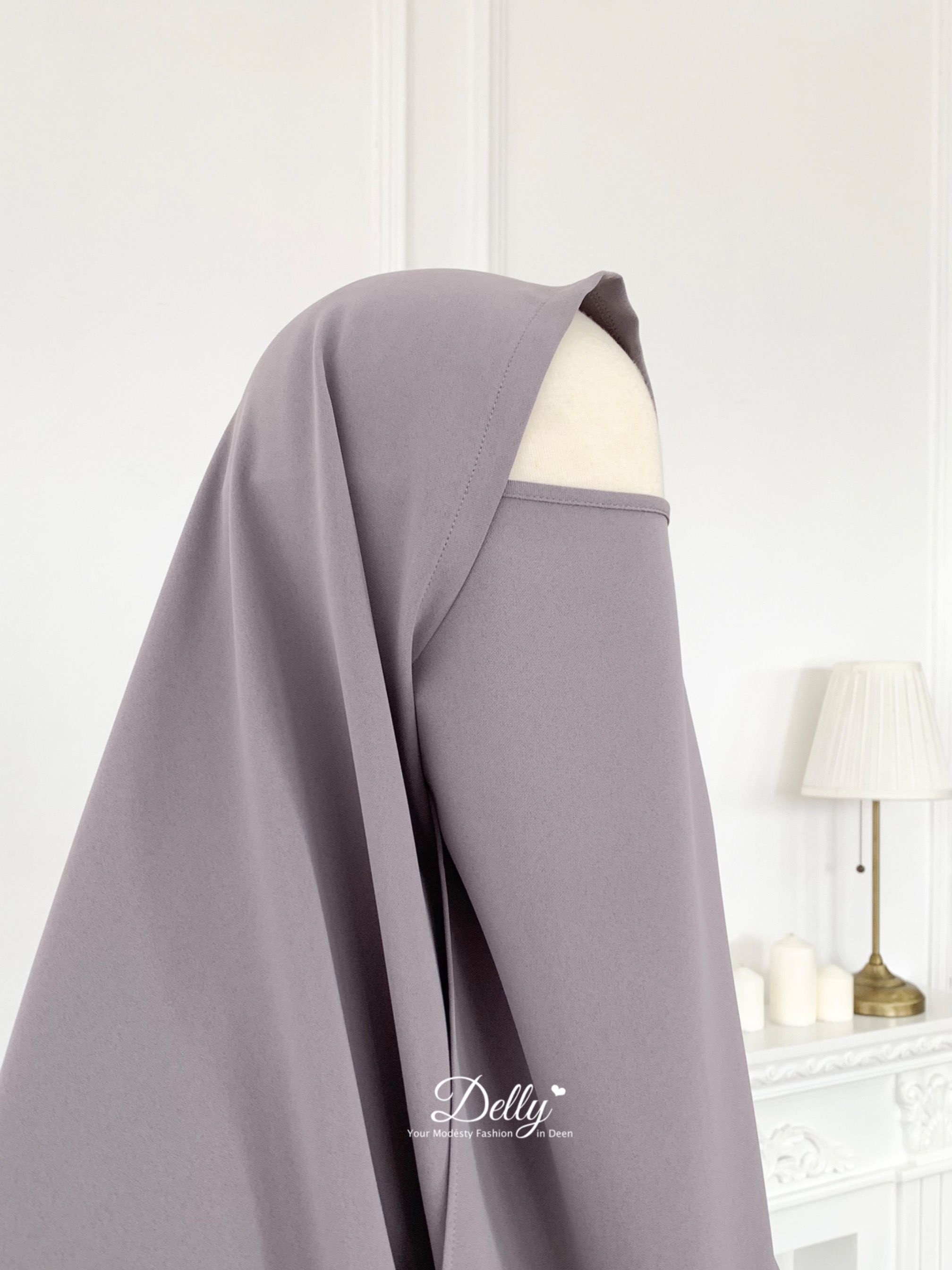 Nuha Khimar
