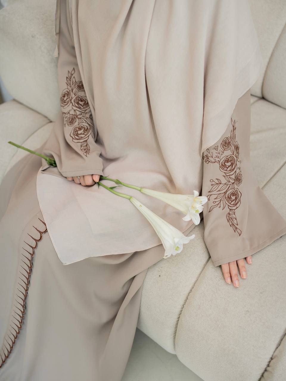 Azmiza-Solace-Abaya Bordir Bunga Dress Bordir Bunga Dress Bordir Muslimah