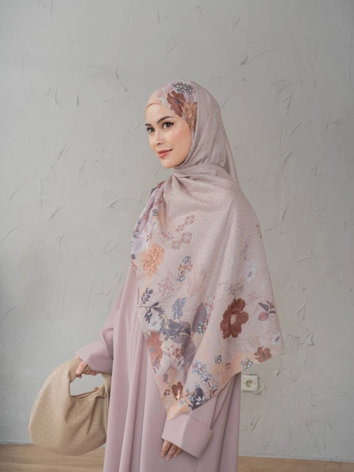Image of AZMIZA - BLUMMEN SCARF - Hijab Segi Empat Motif Bahan Premium Voile-Nyaman Adem