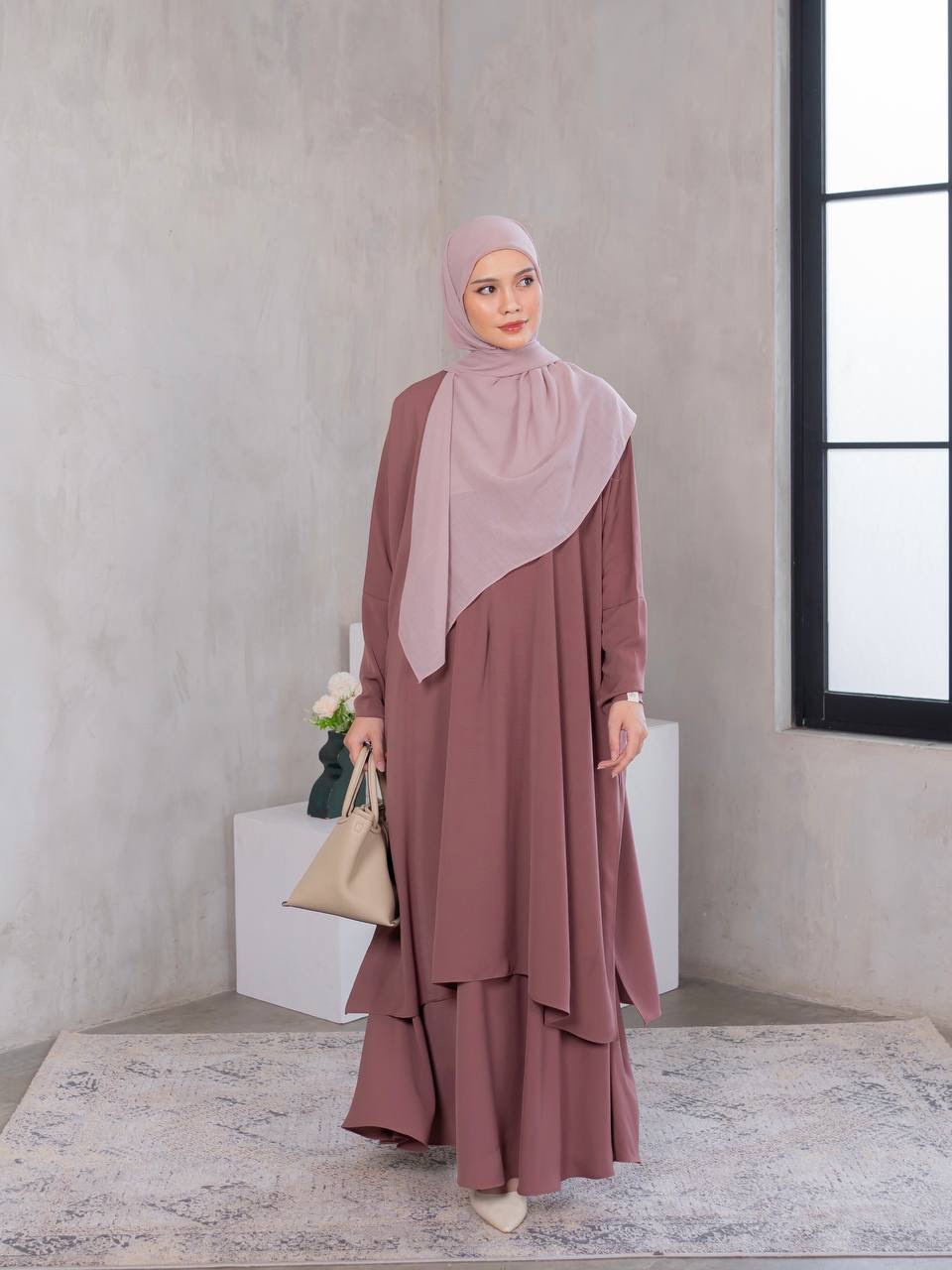 Azmiza-Noir Tunik-(TUNIK ONLY)-( Tunik Atasan Lengan Panjang Oversize Bahan Sahara Platinum)