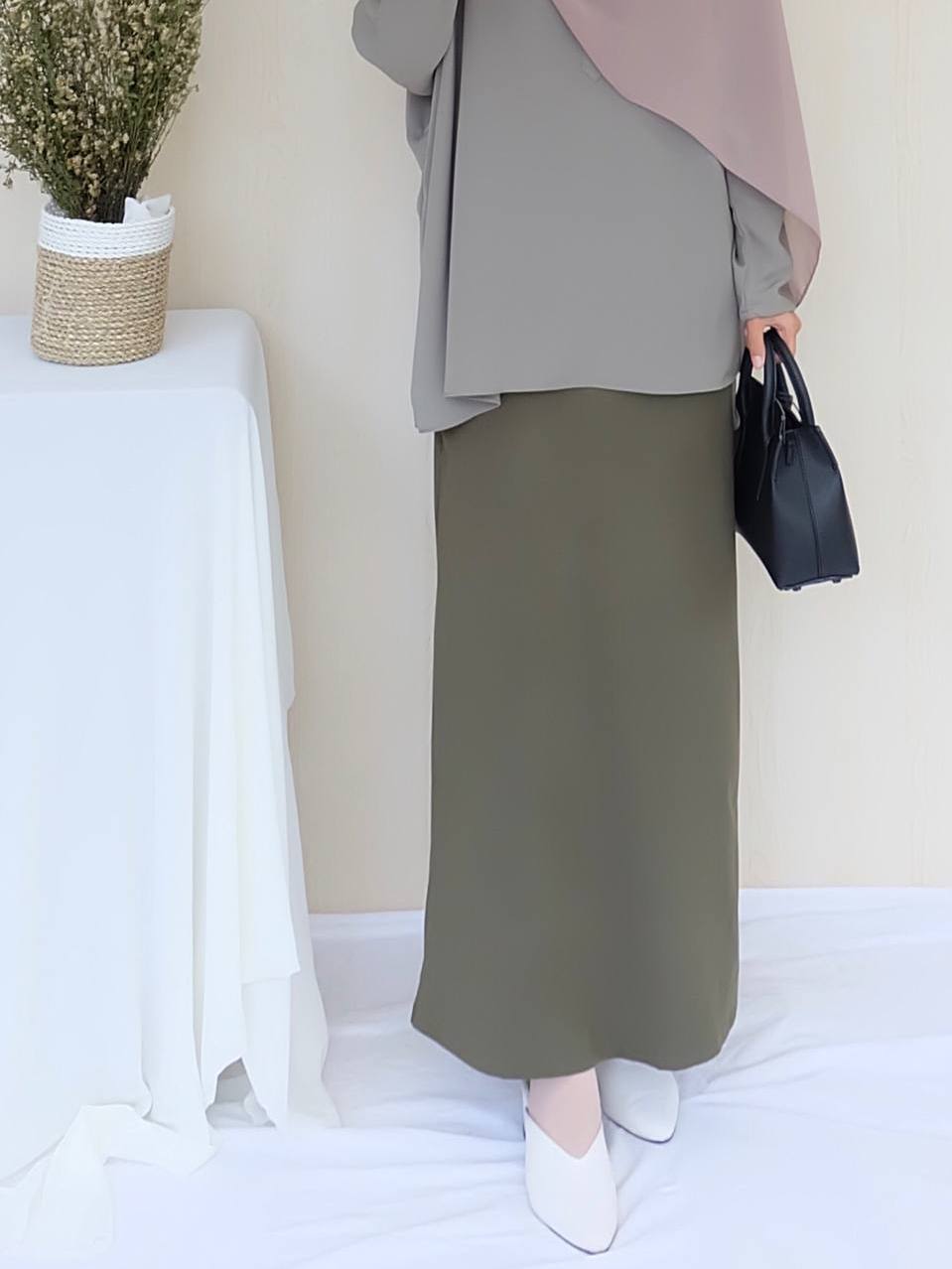 Azmiza - Span Skirt (Rok Span Up To Jumbo Size Stretch Daily Special Occasion Bahan Premium Knit)