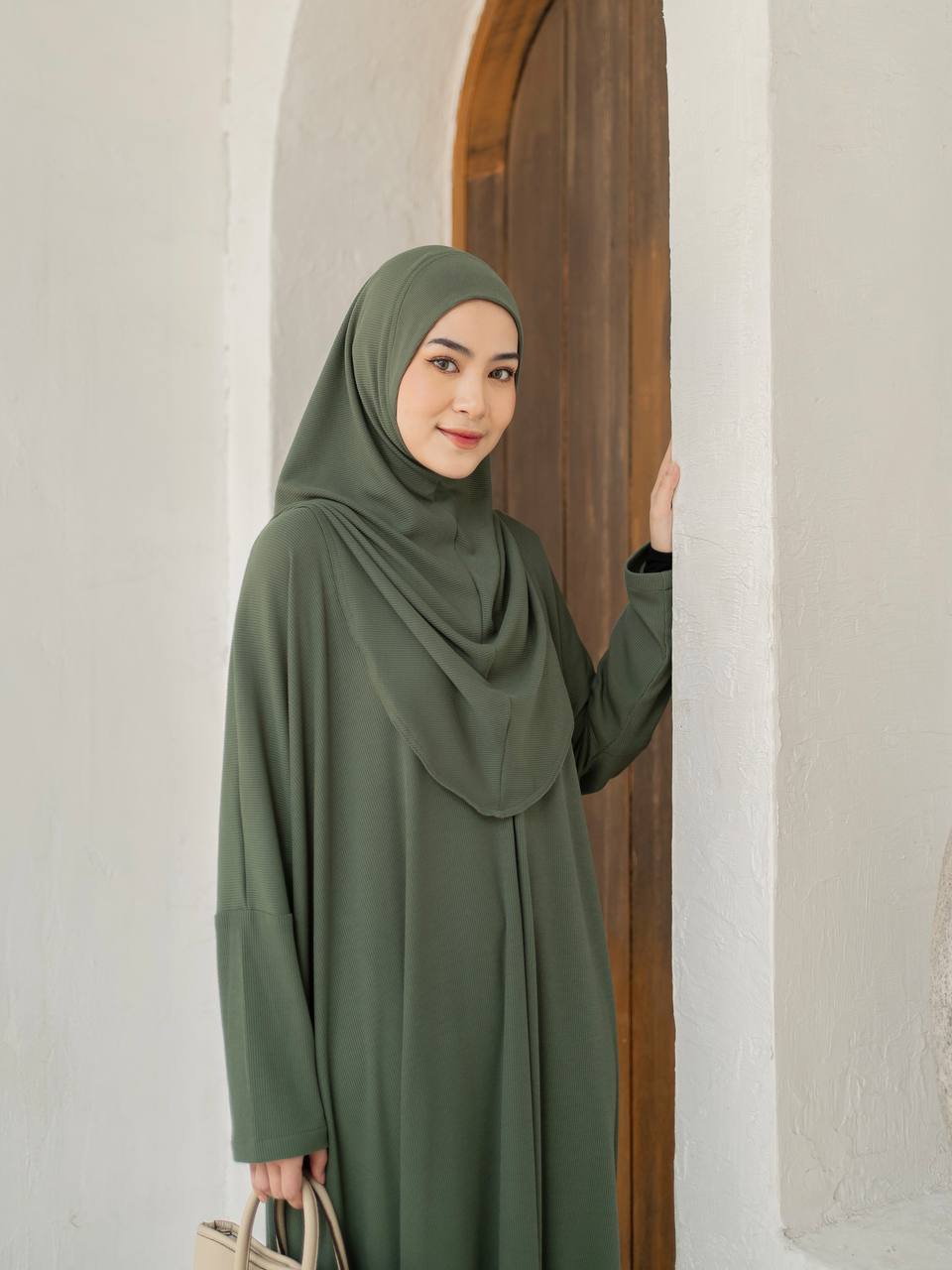 Azmiza - Lou - (HIJAB ONLY)-(Hijab Instant Daily Umroh Haji Bahan Soft Rib Knit)