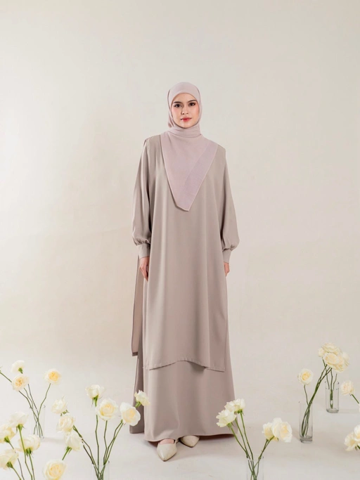 Image of Azmiza-Kana Vest(Hanya Vest Saja Free Belt)-Vest Tali Pinggang Daily Wear Bahan Sahara Platinum