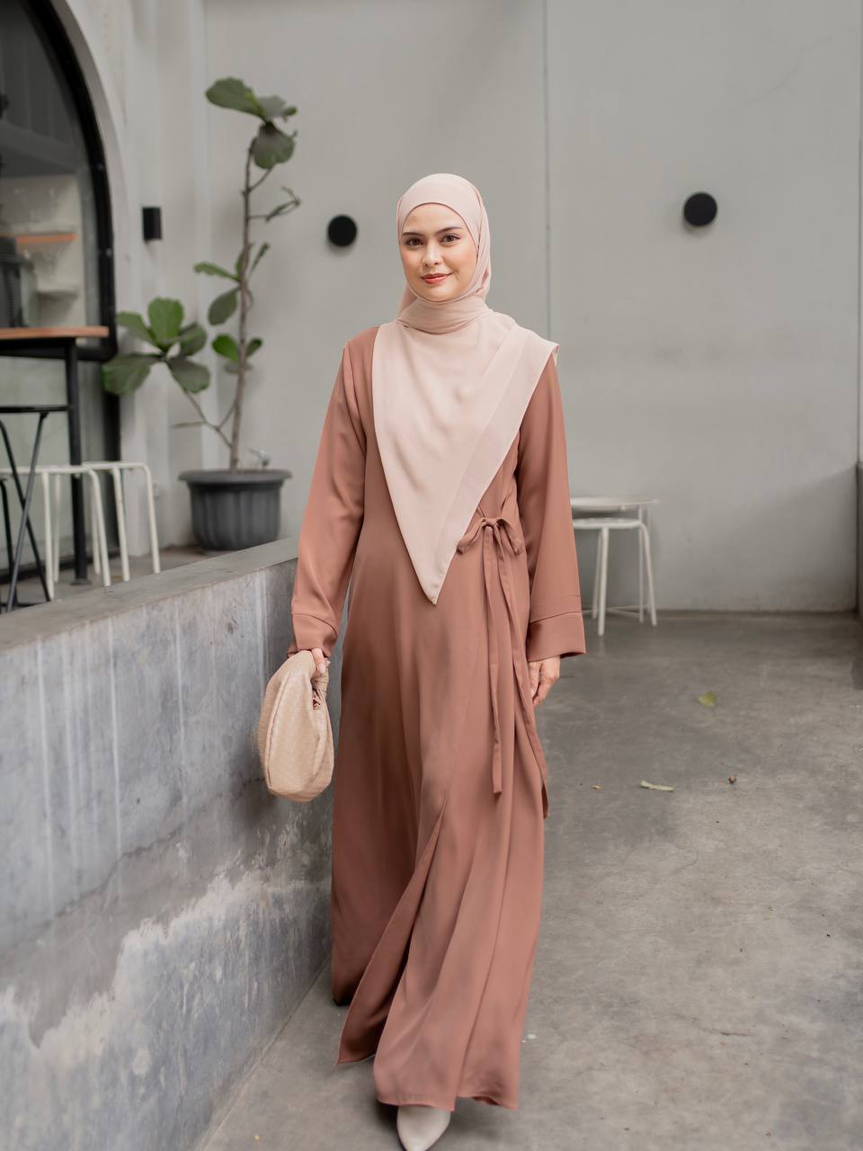 Azmiza-Raynan Dress-Dress Tali Up To Jumbo Size Outfit Lebaran Umroh Haji Bahan Sahara Platinum