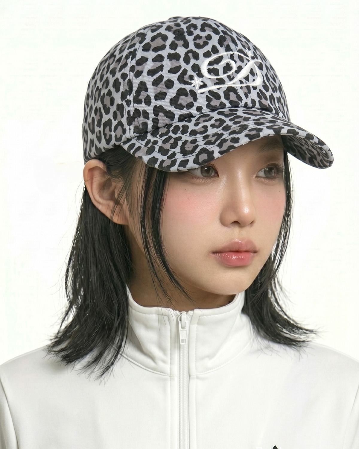 D Logo Cap (Leopard White)