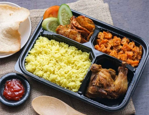 Image of Nasi Paket Lengkap