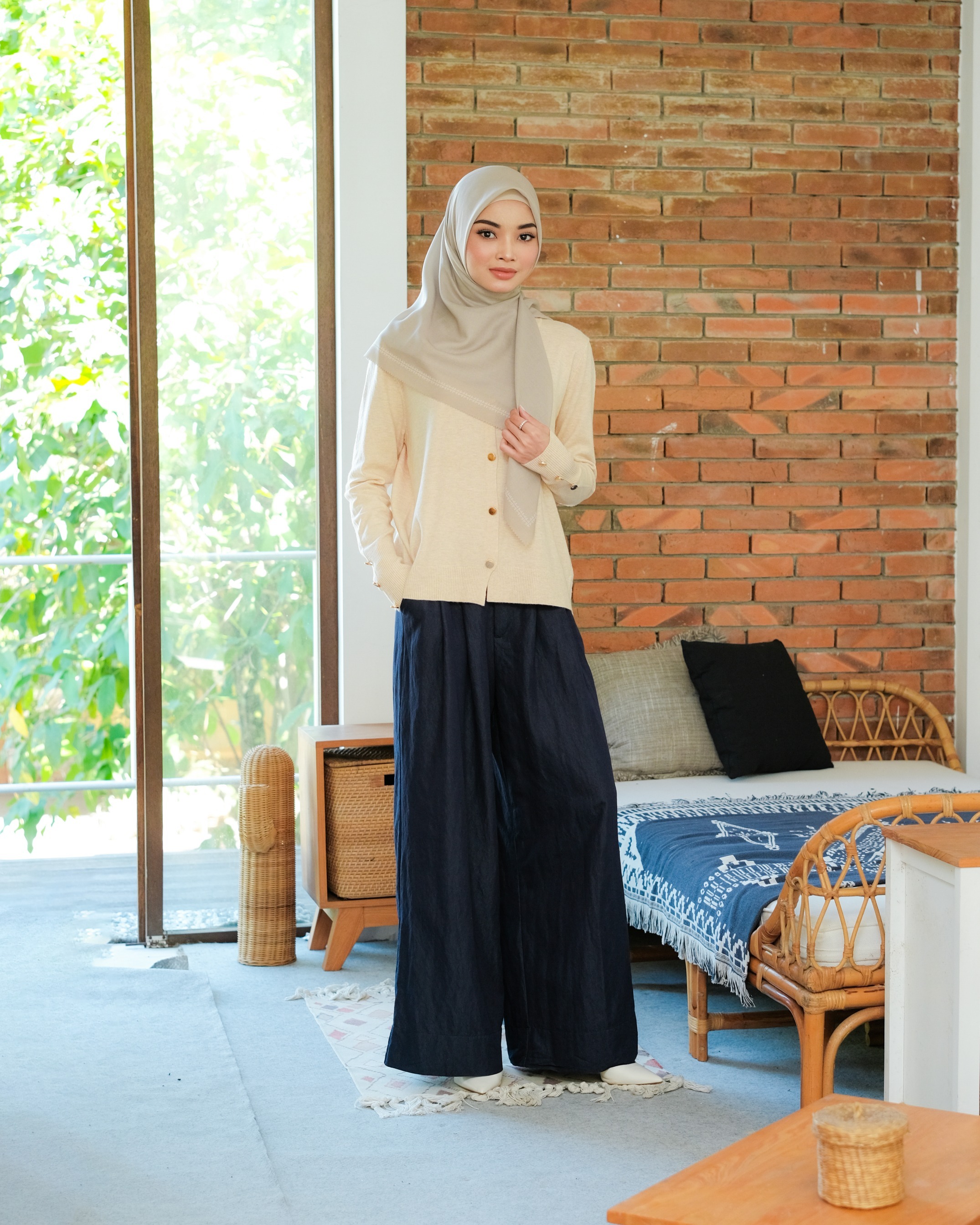 The Signature List Khaki