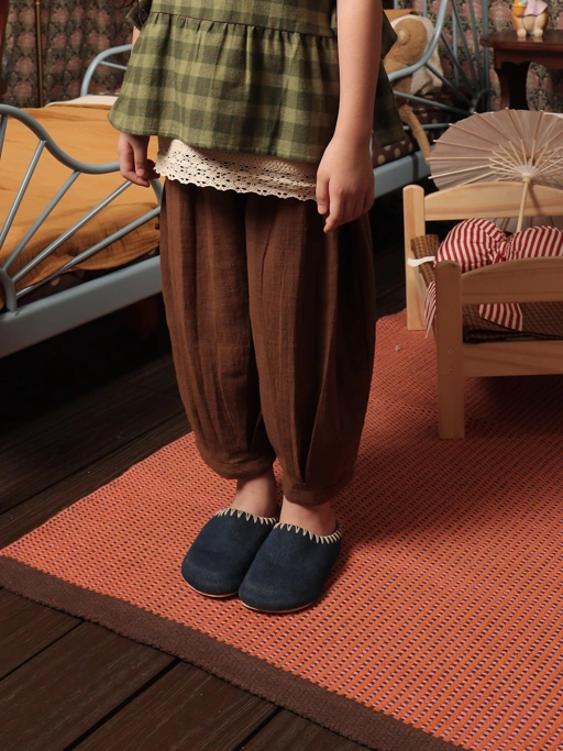 Image of SABINE AND HEEM - ALHAMBRA Cotton Balloon Big Pants - Wood Brown - Kids Cotton Balloon Pants