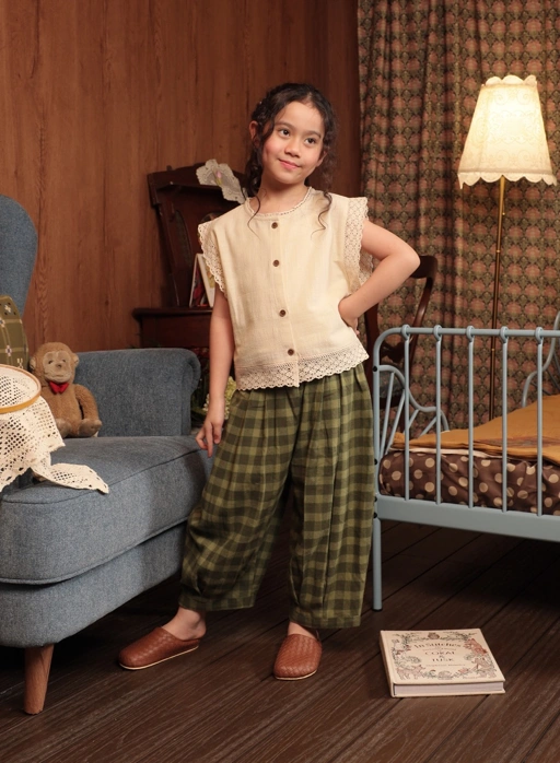 Image of SABINE AND HEEM – ALHAMBRA Balloon Flannel Big Pants – Matcha Green – Kids Cotton Flannel Balloon Pants