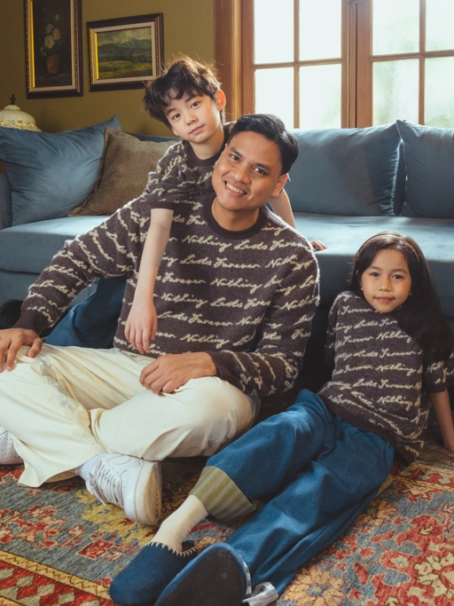 Image of RAN X SABINE AND HEEM - NOTHING LASTS FOREVER Fur Knitted Sweater - Sweater Rajut Katun Dewasa