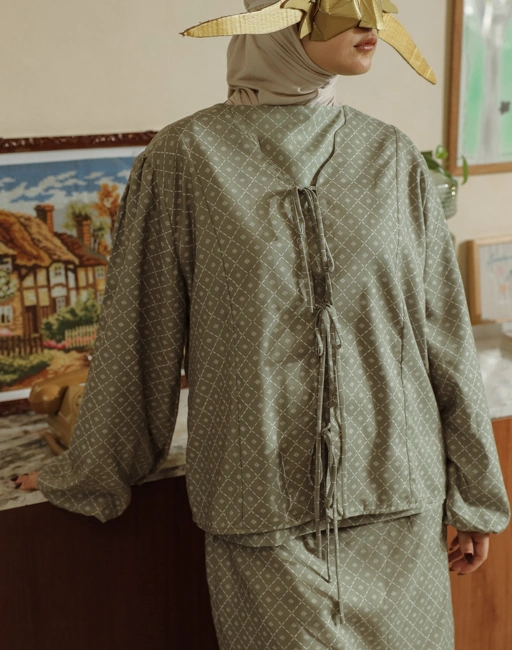 Image of SABINE AND HEEM - RAYNE Cotton Set Adult - Printed Green - Blouse Set Adult