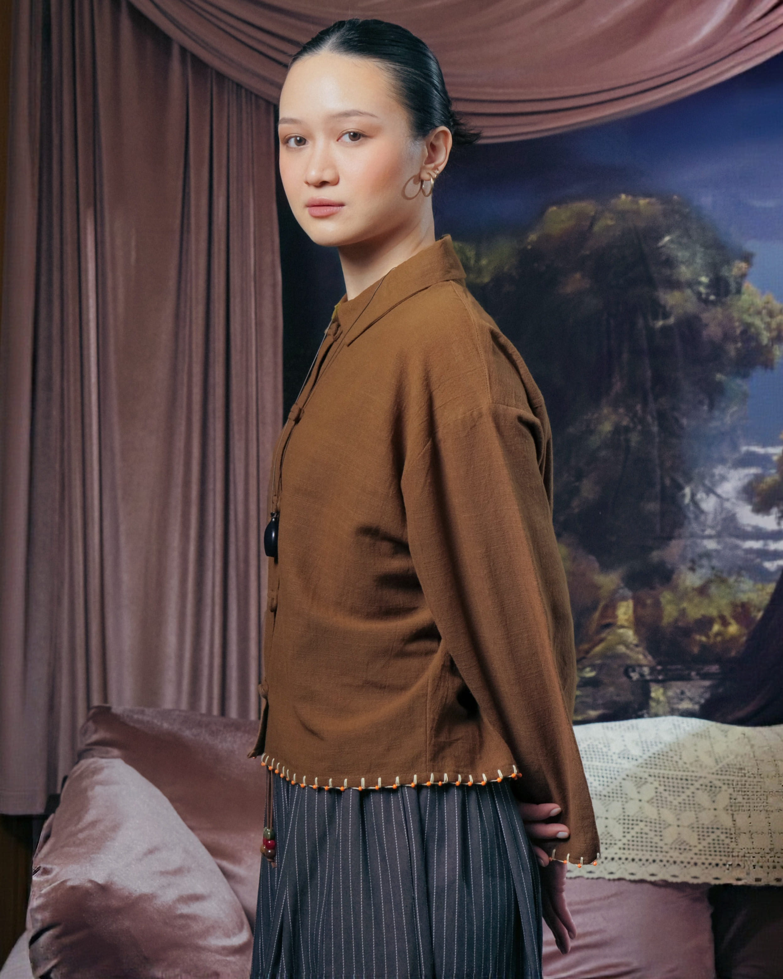 SABINE AND HEEM - MOTE Cotton Collar Shirt - Wood Brown - Adult Beaded Shirt