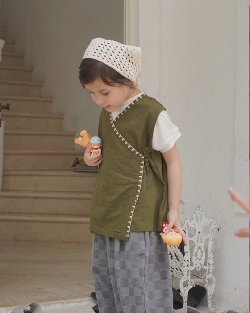 Image of SABINE AND HEEM - FABLE Linen Vest - Olive - Kids Vest