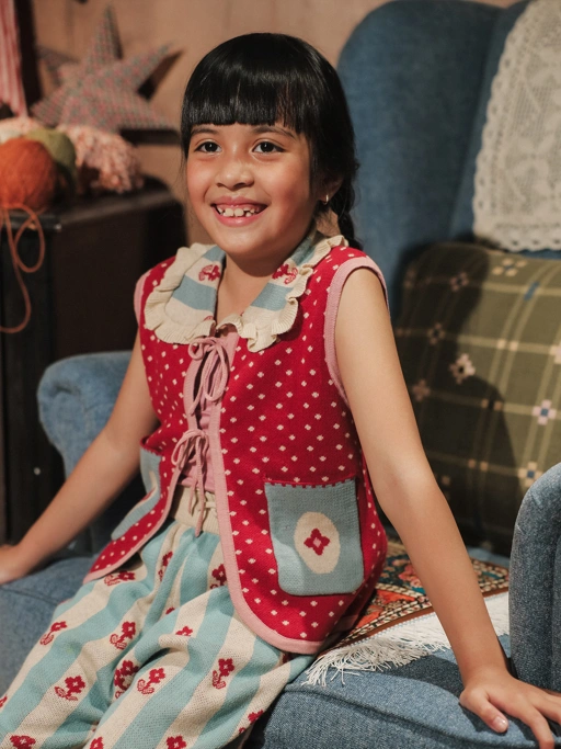 Image of SABINE AND HEEM - NA WILLA - COTTON Knitted Collar Vest - Polkadot - Rompi Rajut Anak Perempuan