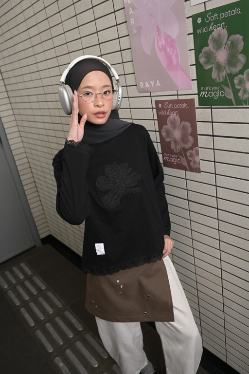 Image of Tome Ame - Yuna Longsleeve - Kaos Lengan Panjang Embroidery 24S Motif Bunga