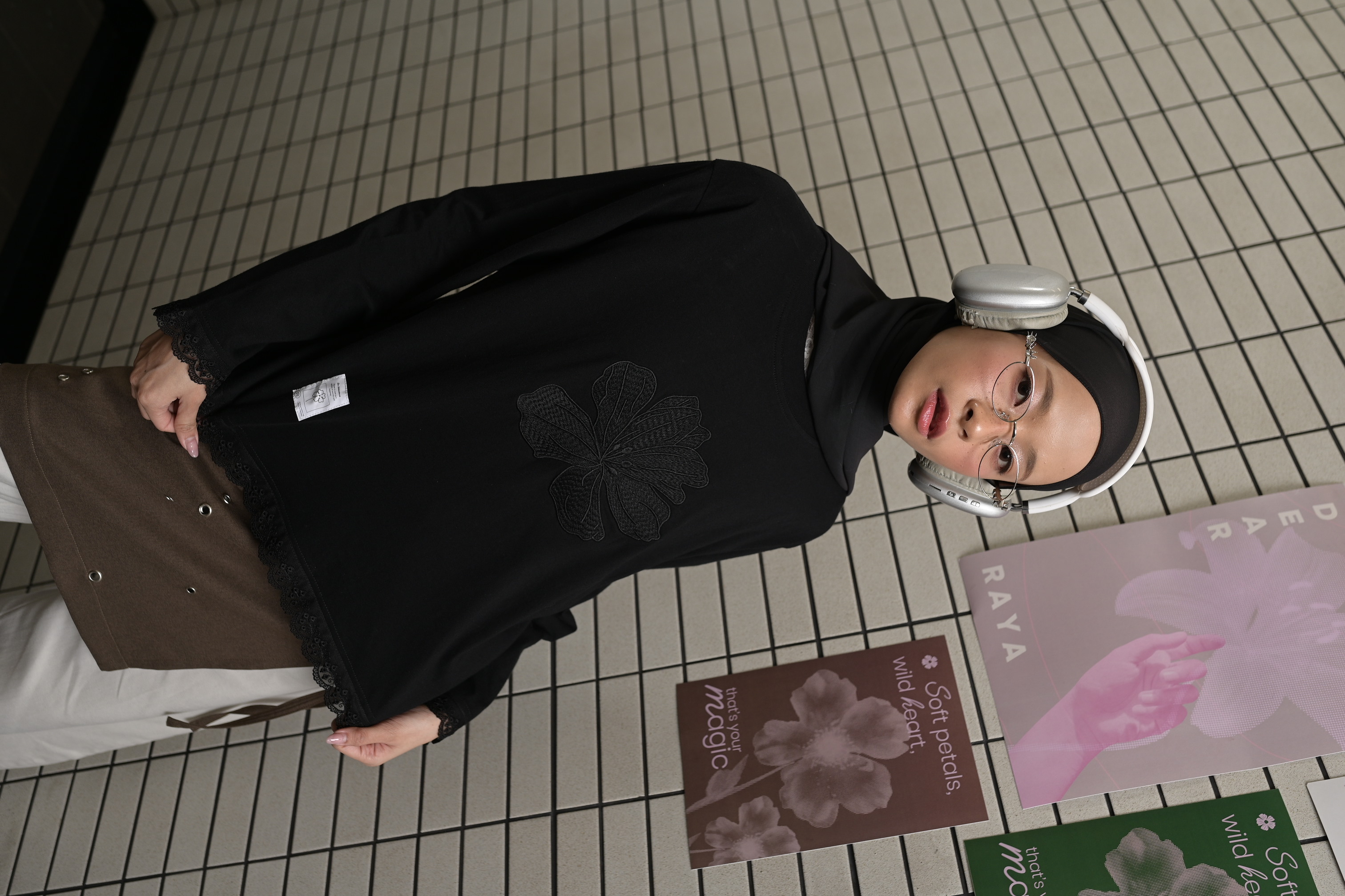 Tome Ame - Yuna Longsleeve - Kaos Lengan Panjang Embroidery 24S Motif Bunga