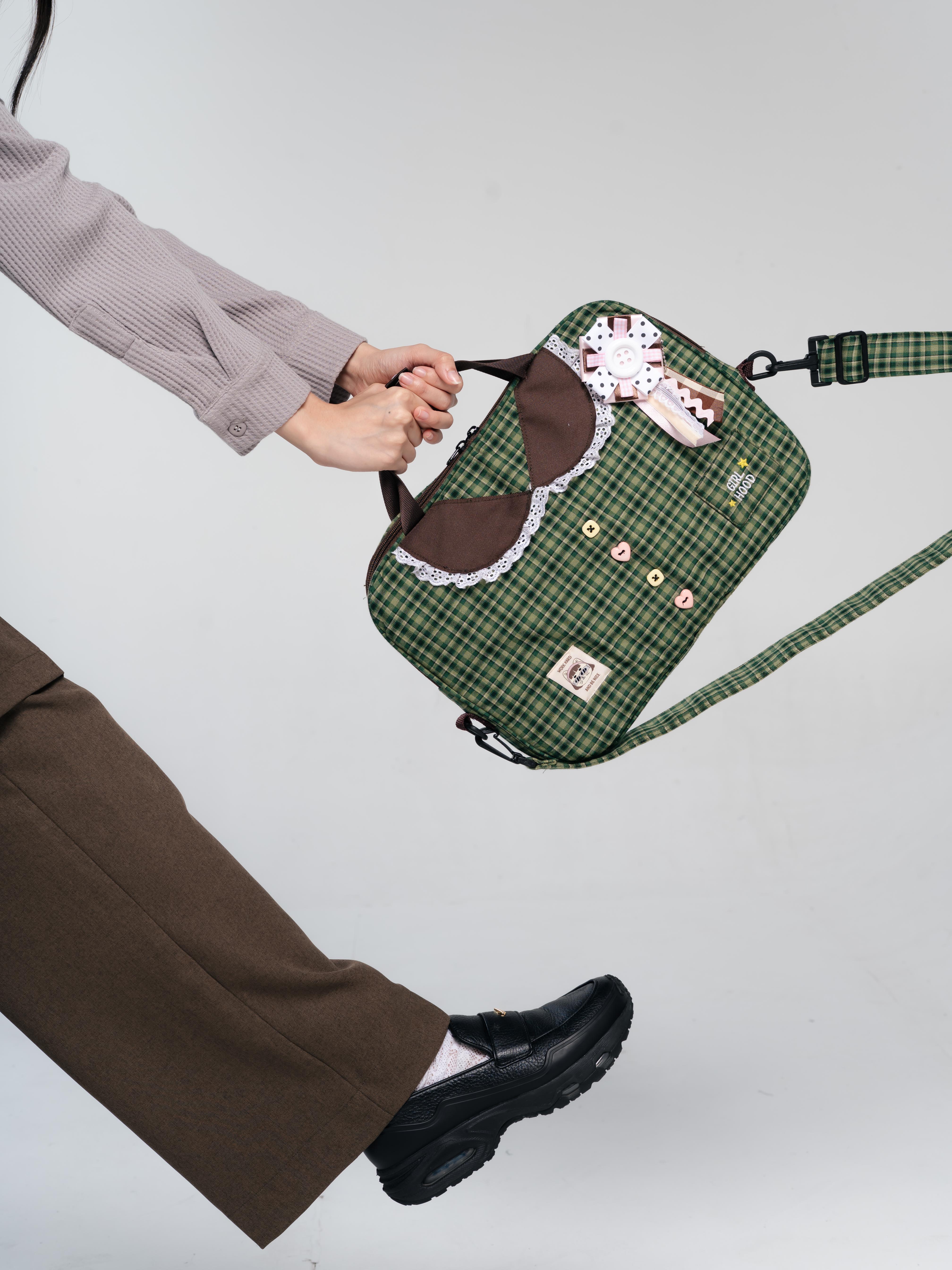 TOME AME - MINJI PLAID LAPTOP SLEEVE - TAS LAPTOP MOTIF KOTAK