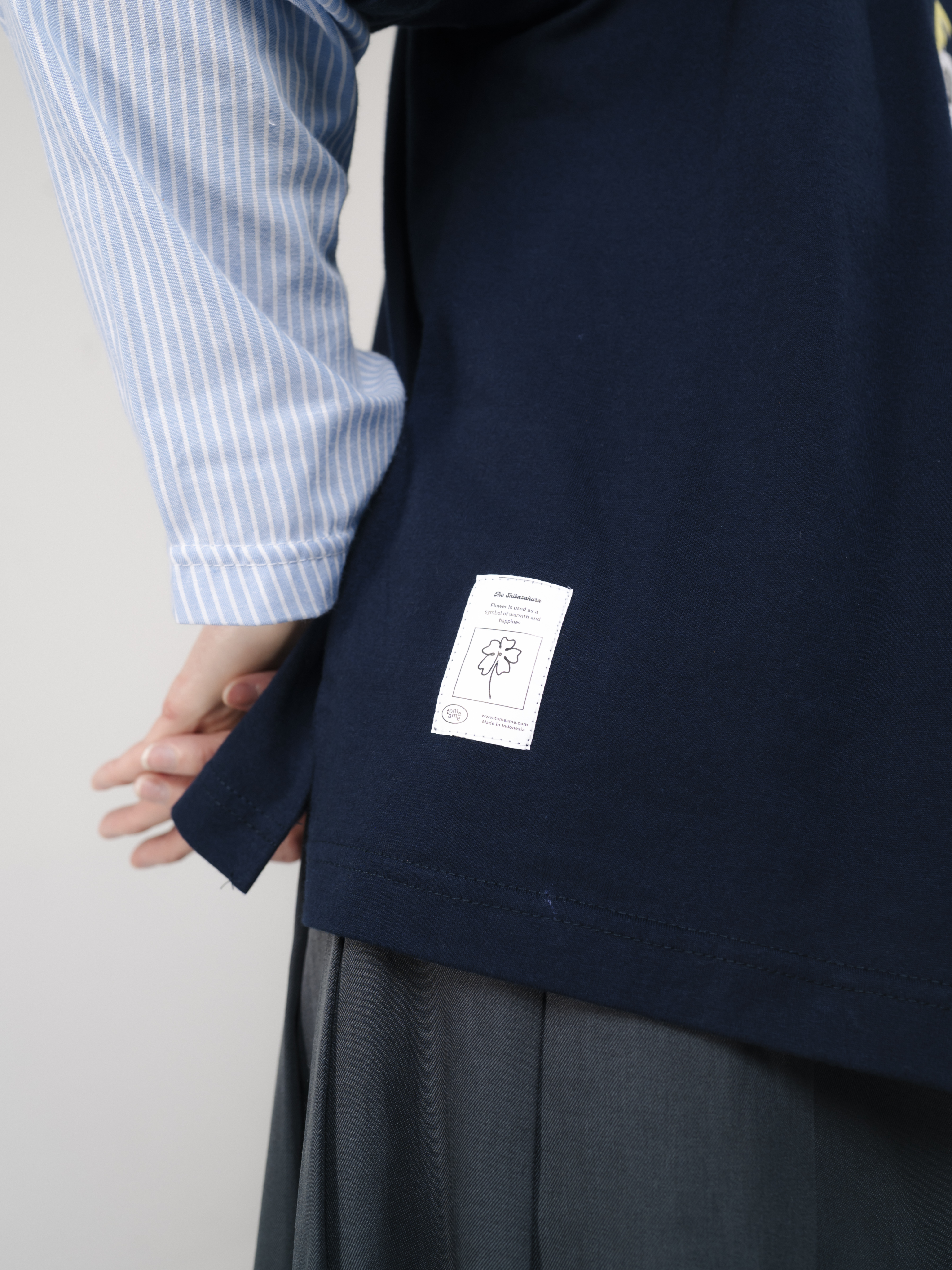 Tome Ame - Yumi Boxy Longsleeve Tee Navy - Kaos Lengan Panjang Oversized 24S