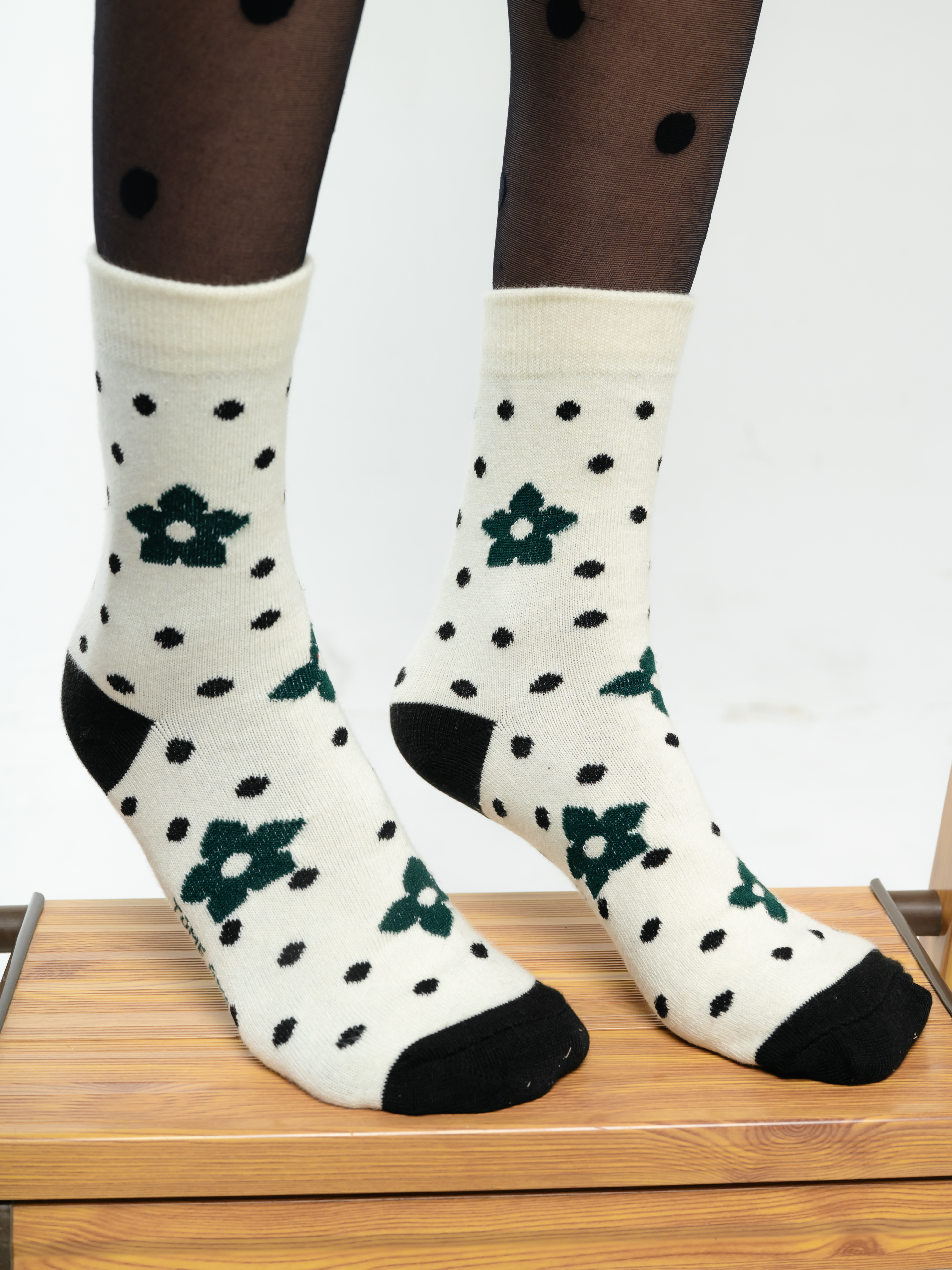 Tome Ame - Tomomi Sock Polkadot White