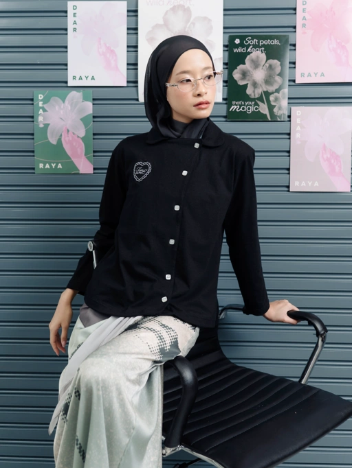 Image of TOME AME - HIKAMI T SHIRT LONGSLEEVE BUTTON - KAOS POLOS LENGAN PANJANG 20S