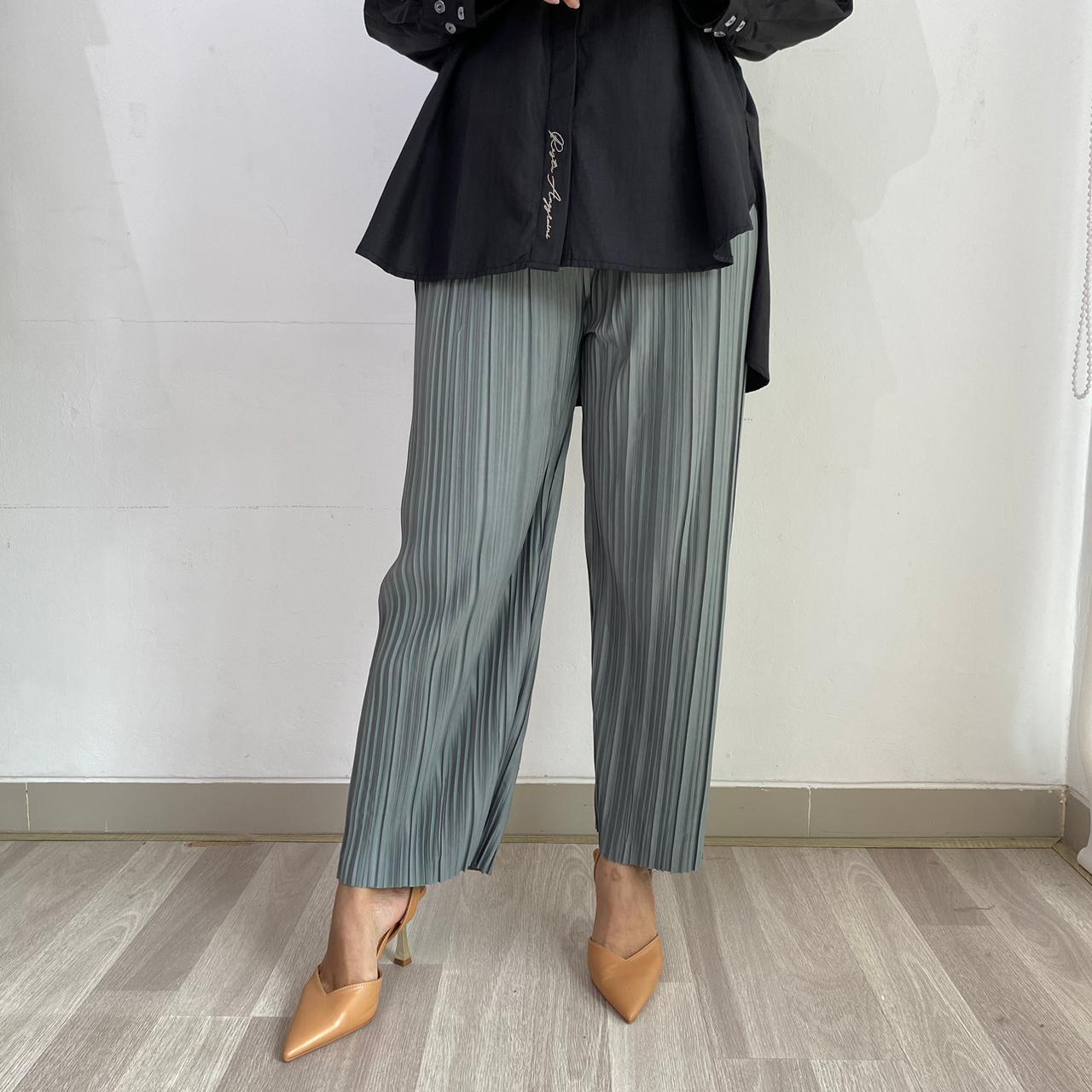 Ruka Pleats Pants Celana Plisket Pensil