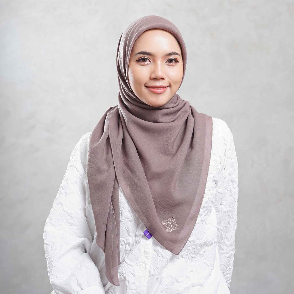 Mecca Voal Scarf Hijab Segiempat Polos