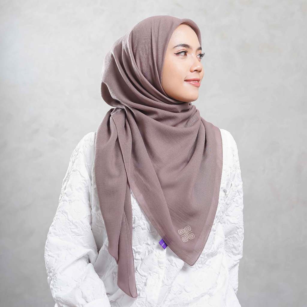 Mecca Voal Scarf Hijab Segiempat Polos