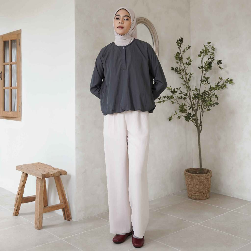 Ferisha Blouse Balloon Silhouette