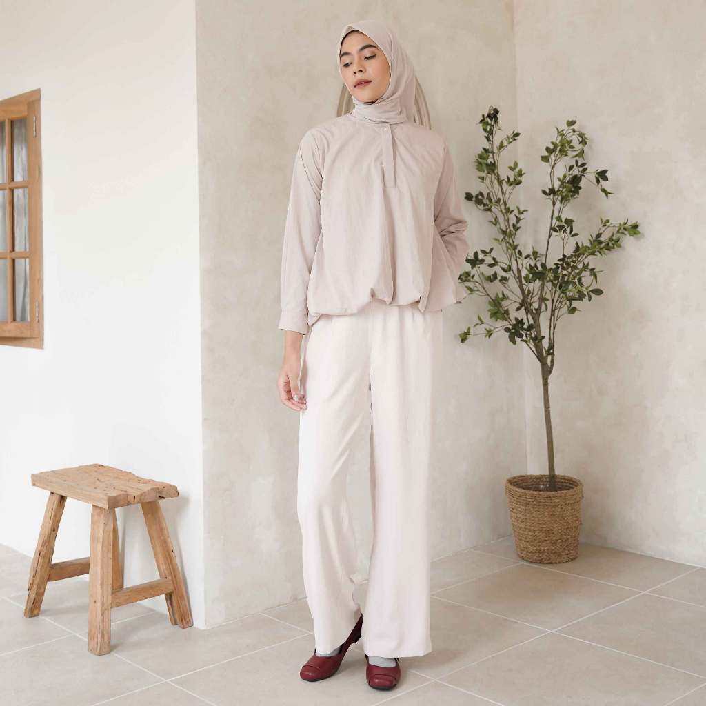 Ferisha Blouse Balloon Silhouette