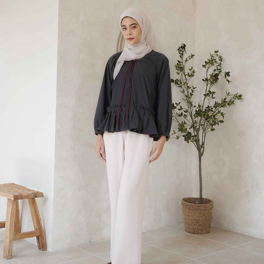 Rua Outer Zipper