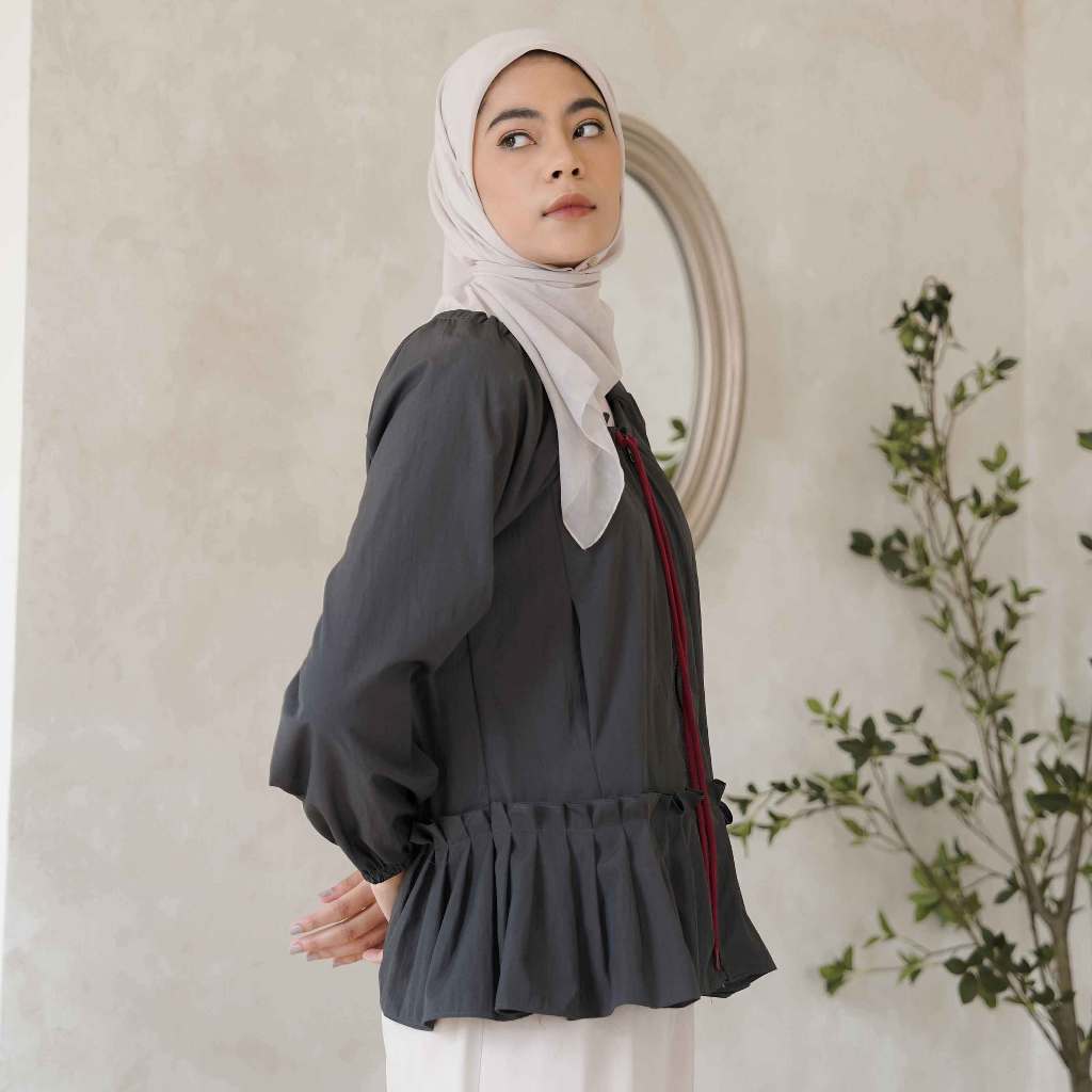 Rua Outer Zipper