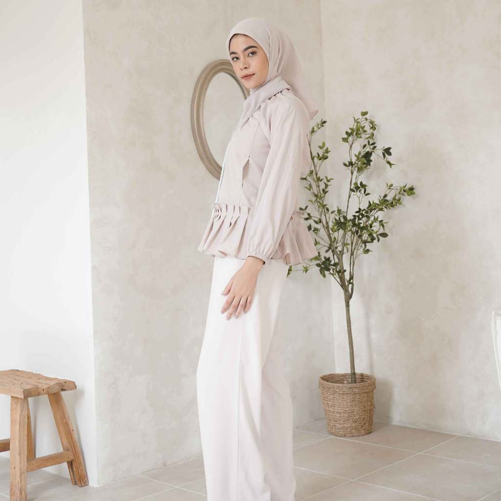 Rua Outer Zipper