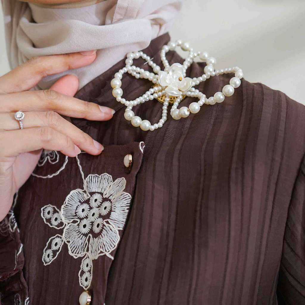 Atrisha Blouse
