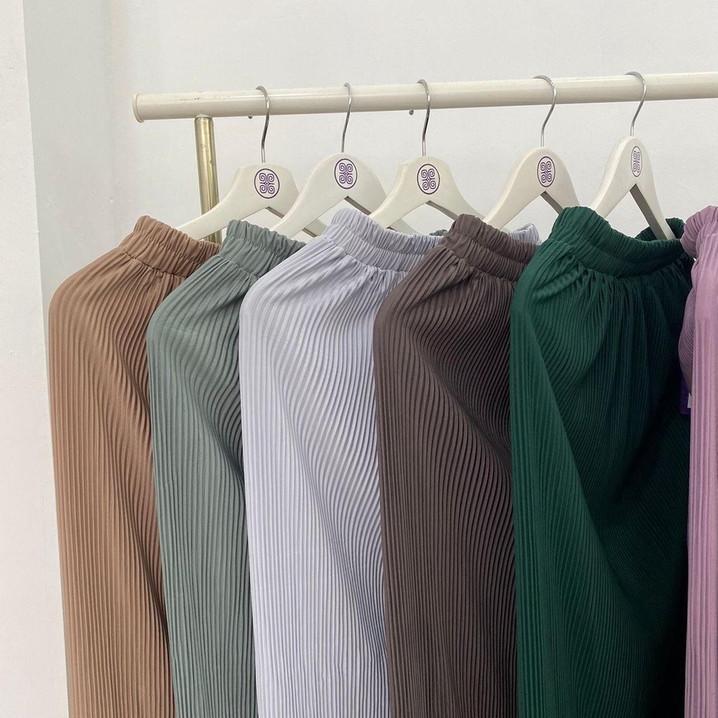 Bona Pleats Skirt