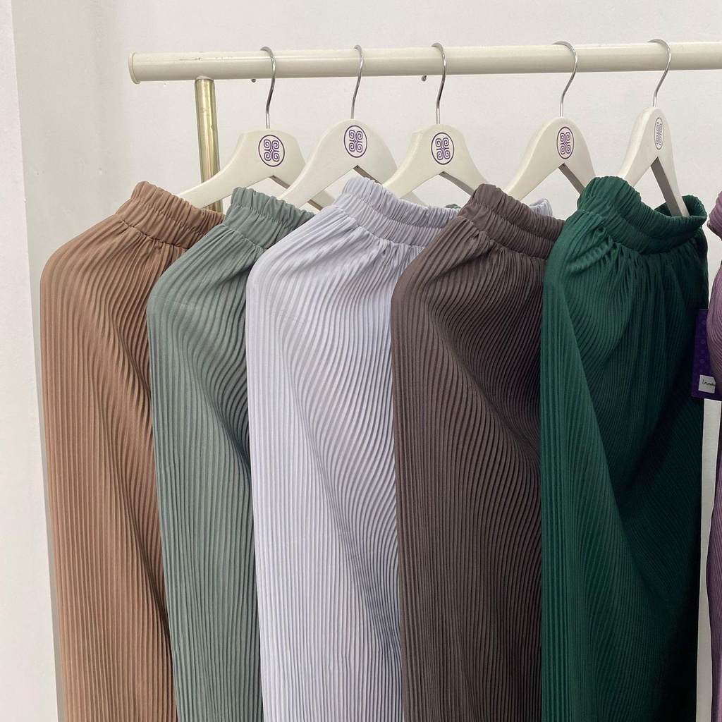 Bona Pleats Skirt