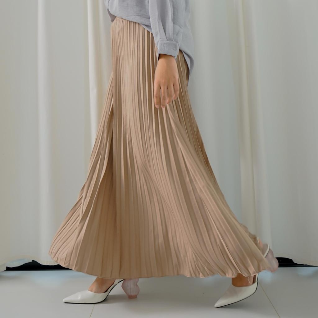 Rora Pleats Skirt Jumbo