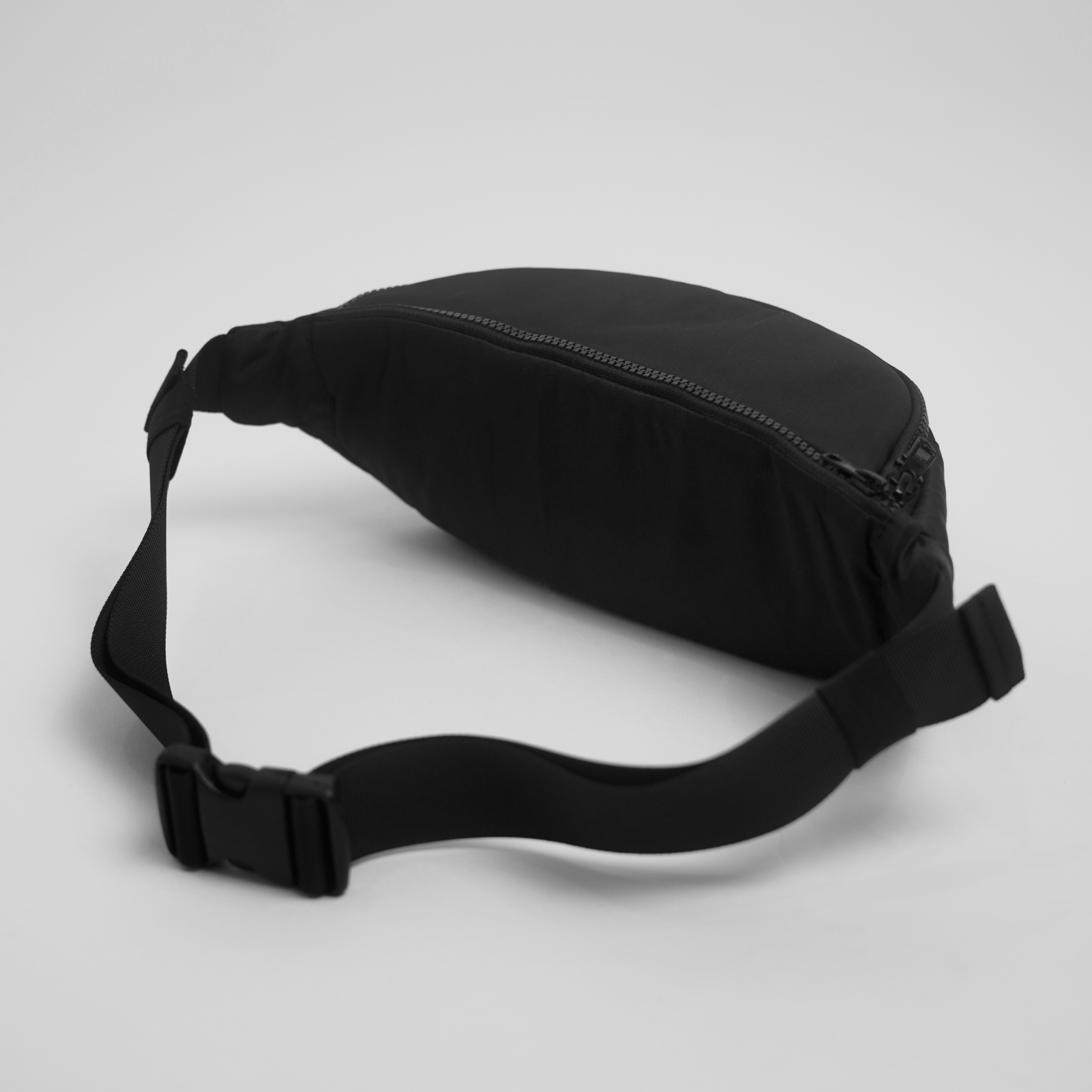 TAS POUCH LOGAN & TAS PINGGANG WALTER